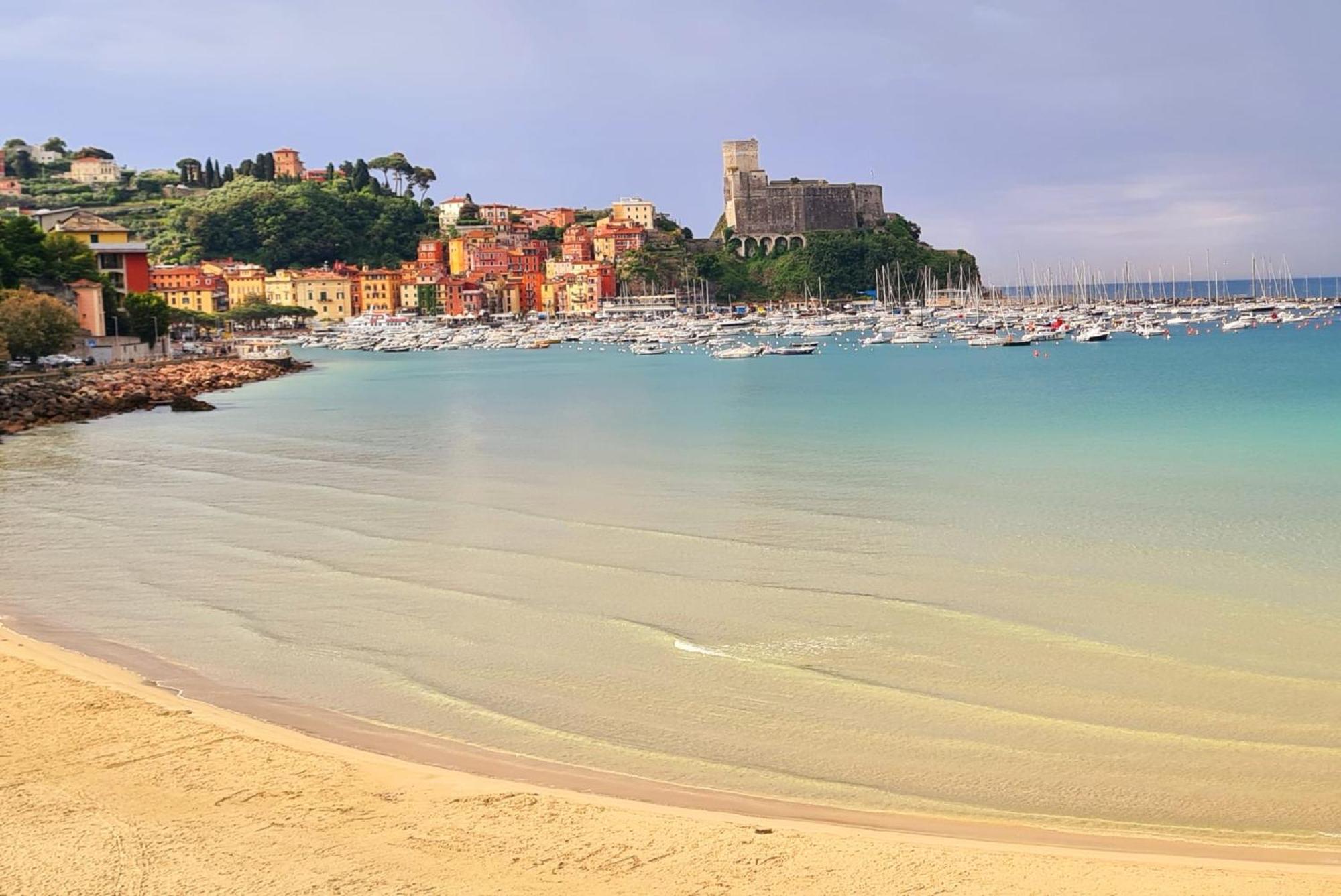 La Casa Del Pittore Anna House Lerici Cameră foto